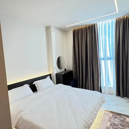 Vv Luxe Hotell Ljaknasi