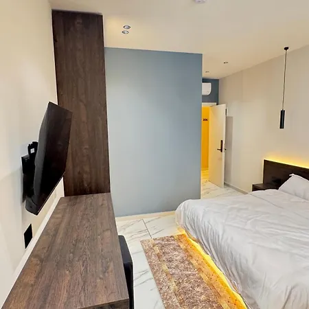 Vv Luxe מלון Ljaknasi