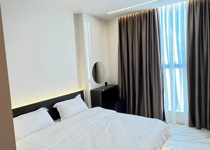 Vv Luxe Hotell Ljaknasi